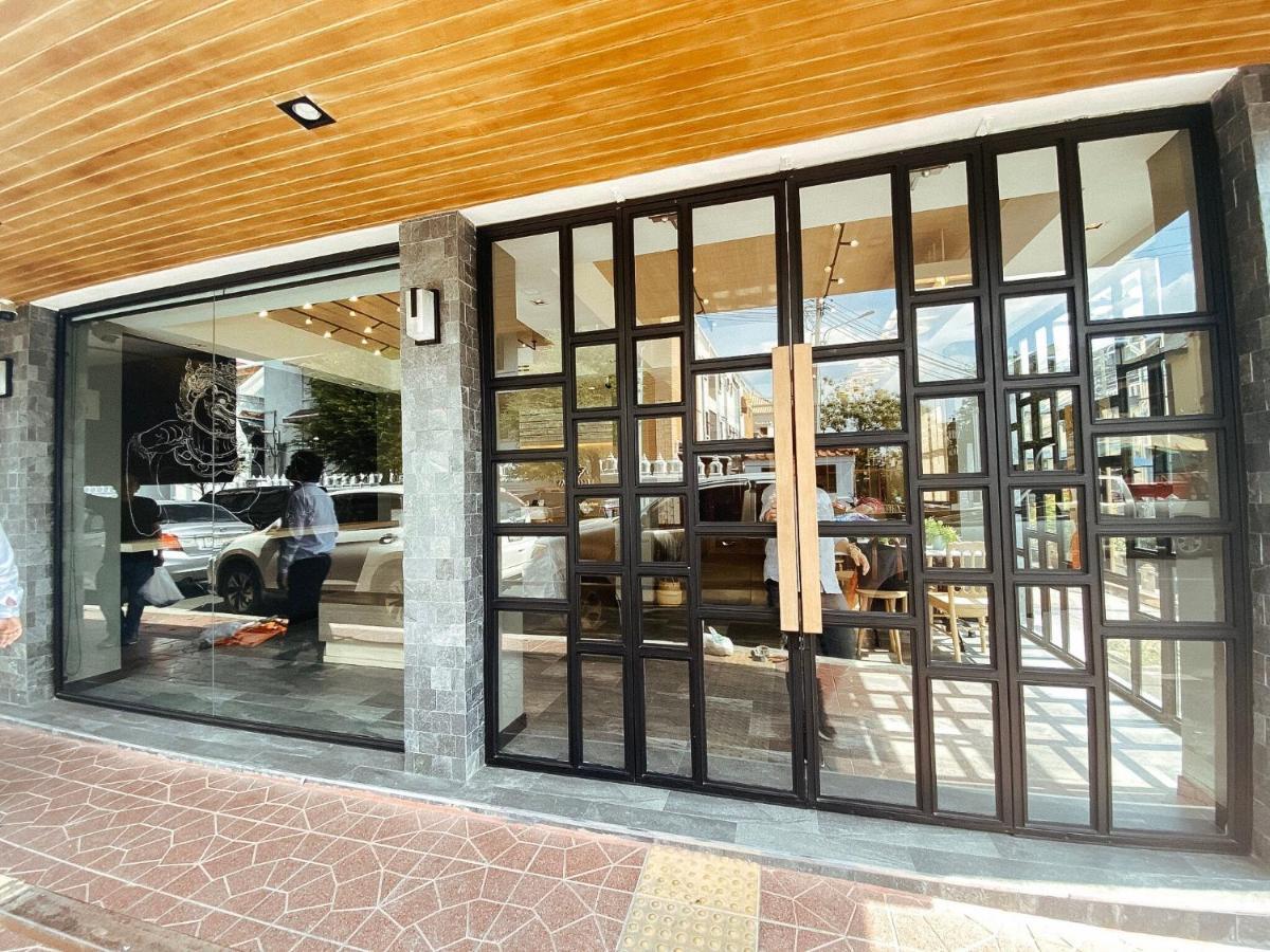 Yakthai Poshtel バンコク都 エクステリア 写真
